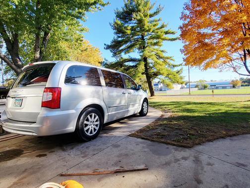 2012 Chrysler Town & Country Touring-L