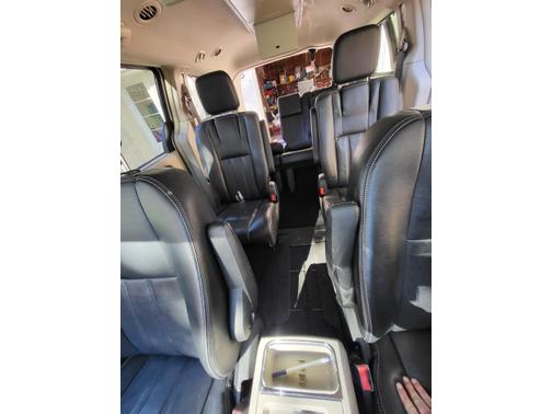 2012 Chrysler Town & Country Touring-L