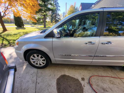2012 Chrysler Town & Country Touring-L