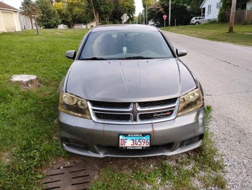 Silver 2012 Dodge Avenger SXT