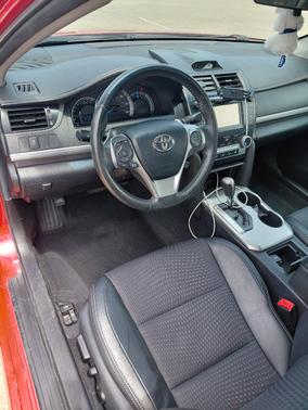 Red 2012 Toyota Camry SE