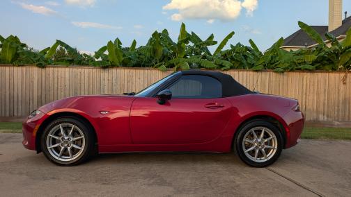 2017 Mazda MX-5 Miata Sport