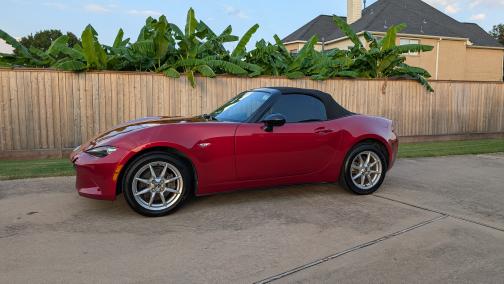 2017 Mazda MX-5 Miata Sport