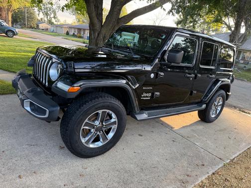 2020 Jeep Wrangler Unlimited Sahara