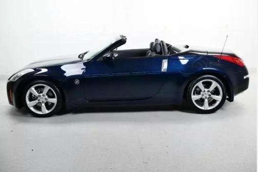 Blue 2008 Nissan 350Z Touring