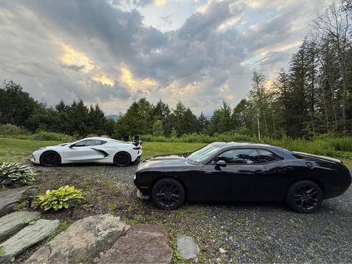 Black 2022 Dodge Challenger GT