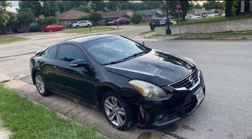 Black 2013 Nissan Altima 2.5 S