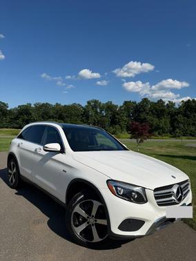 White 2016 Mercedes-Benz GLC 300 4MATIC