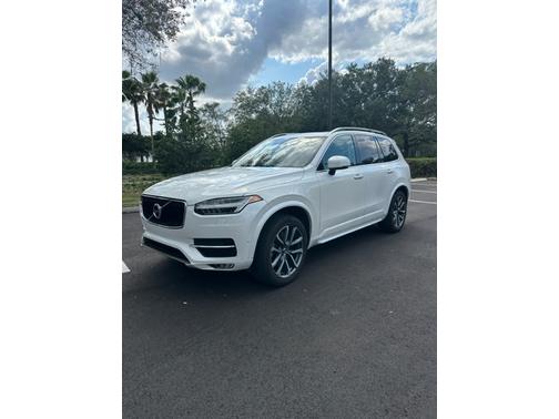 2018 Volvo XC90 T6 Momentum
