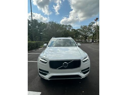 2018 Volvo XC90 T6 Momentum