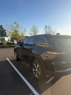 Black 2023 Jeep Grand Cherokee 4xe Base