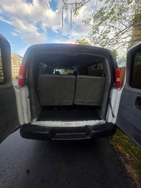 White 2008 Chevrolet Express 3500 Base