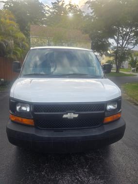 White 2008 Chevrolet Express 3500 Base