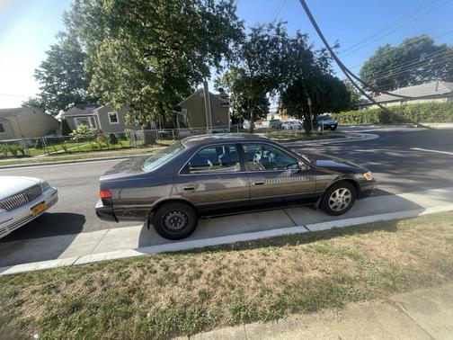 2000 Toyota Camry LE