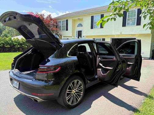 2015 Porsche Macan S
