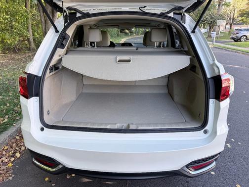 White 2017 Acura RDX Base