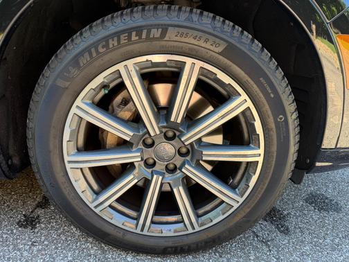 Black 2017 Audi Q7 3.0T Prestige