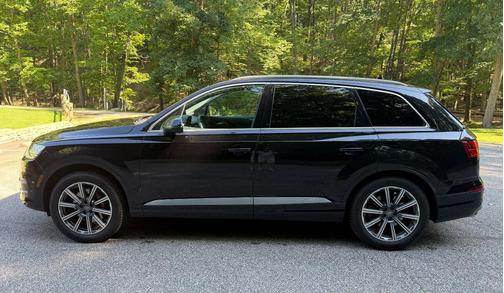 Black 2017 Audi Q7 3.0T Prestige