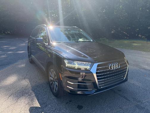 Black 2017 Audi Q7 3.0T Prestige
