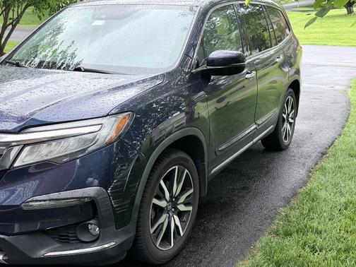 Blue 2019 Honda Pilot Elite