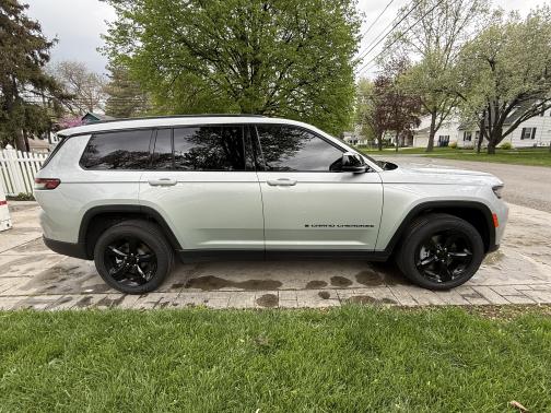 2025 Jeep Grand Cherokee L Altitude