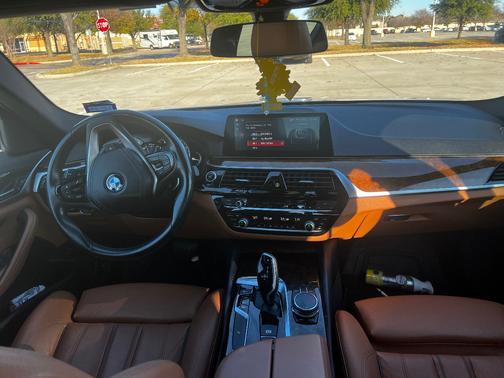 2019 BMW 530 i xDrive