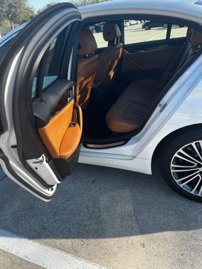 2019 BMW 530 i xDrive