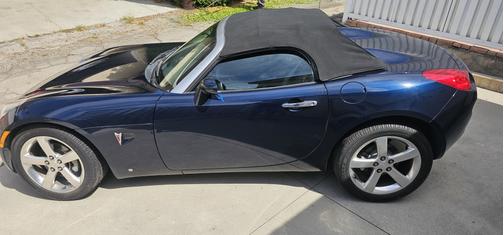 2006 Pontiac Solstice Base