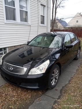 Black 2009 INFINITI G37 x