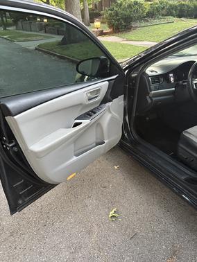 Blue 2015 Toyota Camry SE