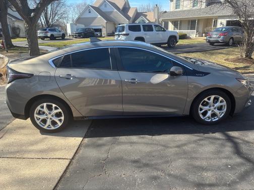 2017 Chevrolet Volt Premier