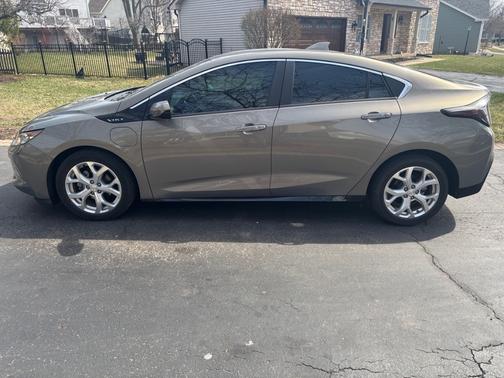 Beige 2017 Chevrolet Volt Premier