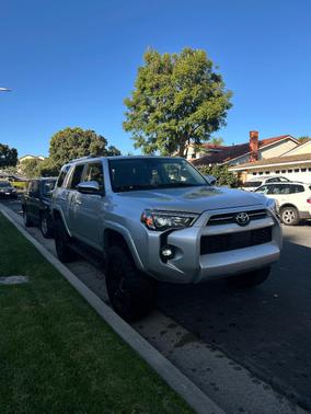 Silver 2021 Toyota 4Runner SR5