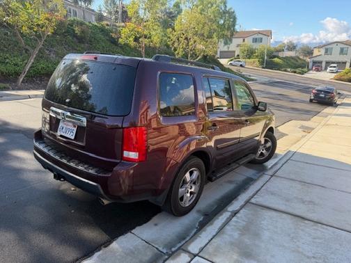 Red 2011 Honda Pilot EX-L