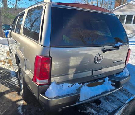 2002 Cadillac Escalade Base