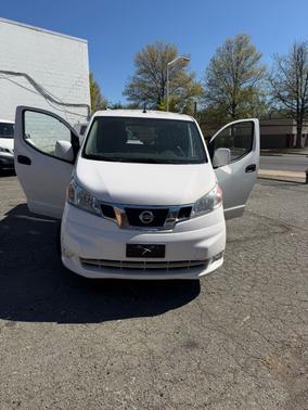 White 2017 Nissan NV200 SV