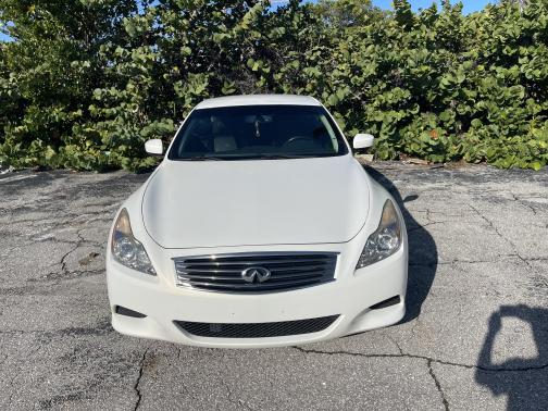 2010 INFINITI G37 Base