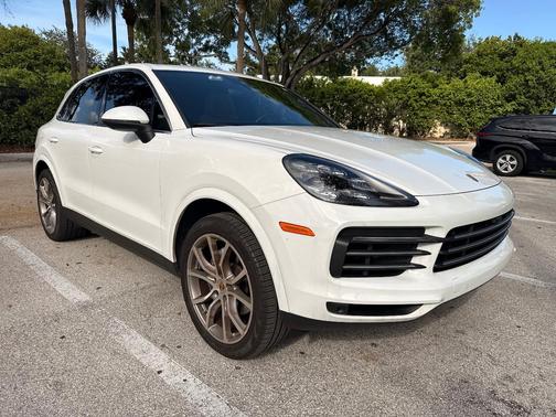 White 2020 Porsche Cayenne Cayenne