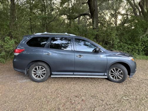 2014 Nissan Pathfinder SV