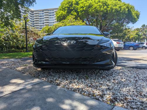 2023 Hyundai ELANTRA SE