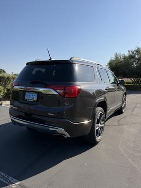 Black 2018 GMC Acadia Denali
