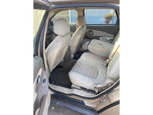 Photo 5 of 8 of 2005 Chevrolet Malibu Maxx LS