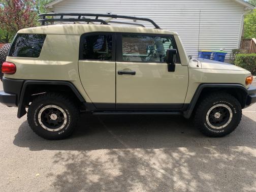 2010 Toyota FJ Cruiser Base
