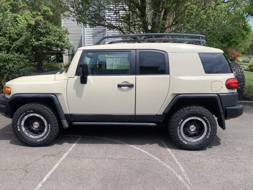 2010 Toyota FJ Cruiser Base