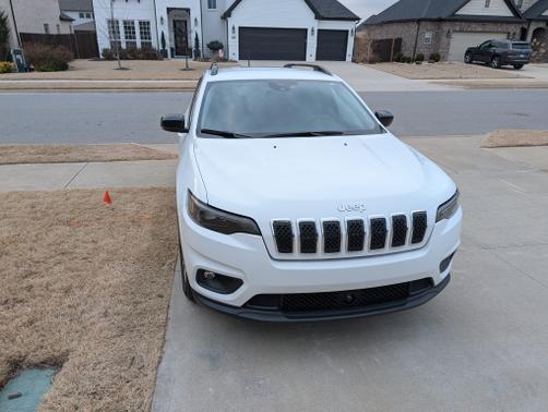 2022 Jeep Cherokee Latitude Lux