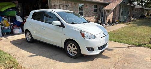 White 2014 Mitsubishi Mirage ES
