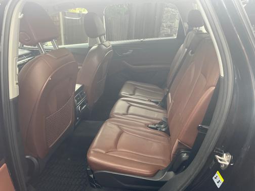 2019 Audi Q7 55 Prestige