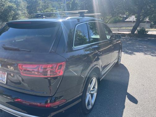 Black 2019 Audi Q7 55 Prestige