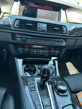 White 2016 BMW 550 i