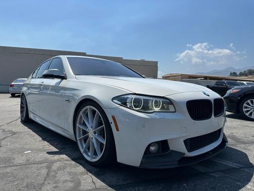 White 2016 BMW 550 i